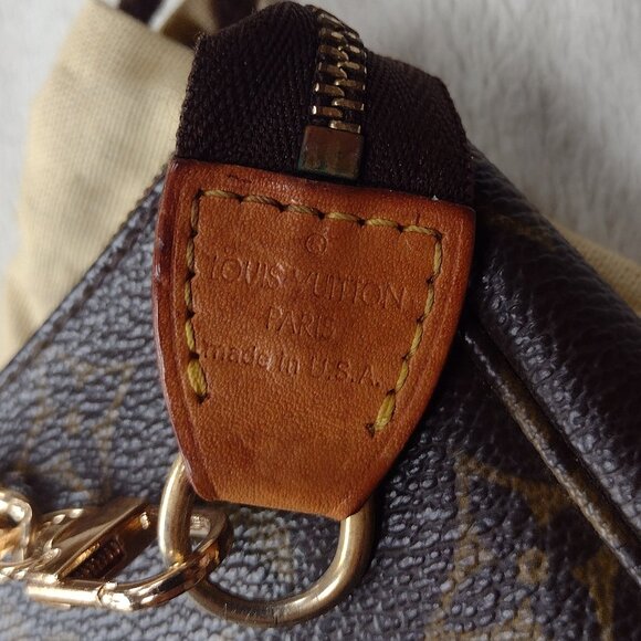 💯% Authentic Louis Vuitton Pouchette Accessories CUTE!!! - Picture 8 of 10